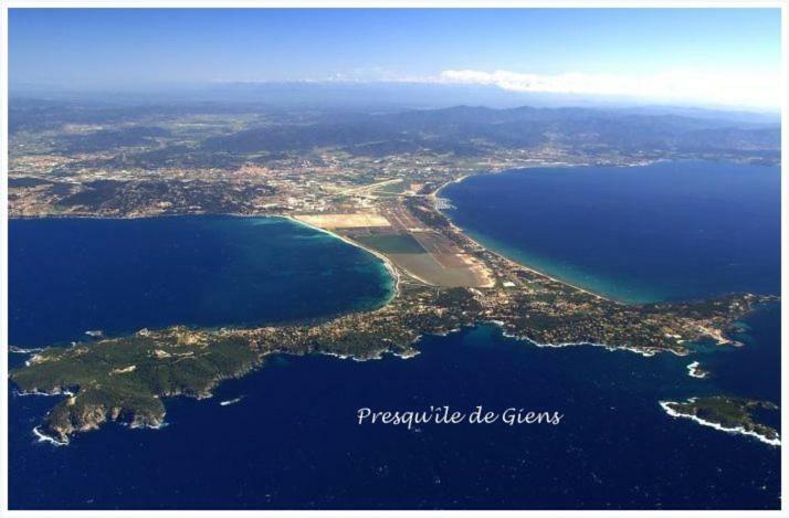 Plage A 400 M Studio Tout Confort Terrasse Clim Parking Hyeres Exterior photo
